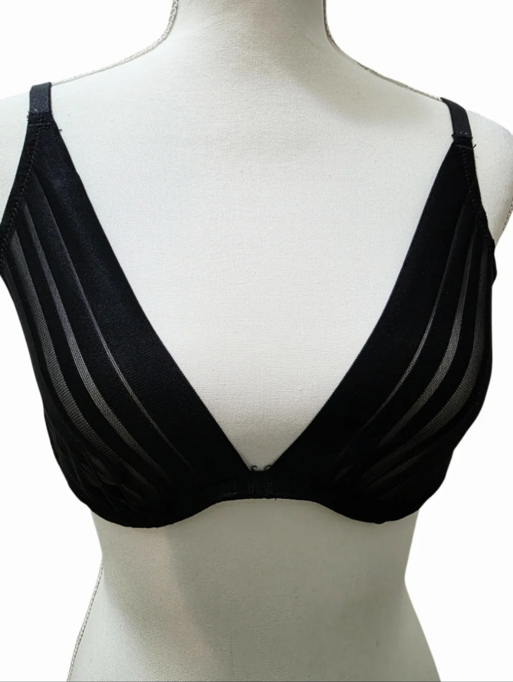 Adore Me 34D Lace Unlined Underwire Bra EUC Sexy Sheer Lingerie
